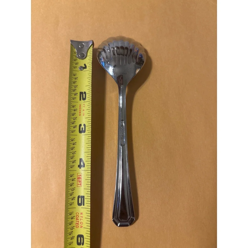 Gorham Sugar Shell Spoon Unisex OS Silver Excellent 18/8 Stainless Steel 6in